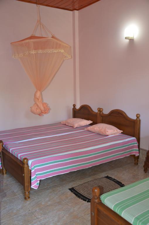 מטרה Sunny Lanka Guest House חדר תמונה